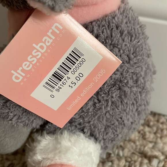 Limited Edition Lela of Dressbarn - Picture 3 of 8